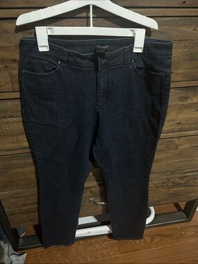 Ann Taylor Skinny CURVY Jeans in Dark Denim. Dressy jeans. Dark wash.